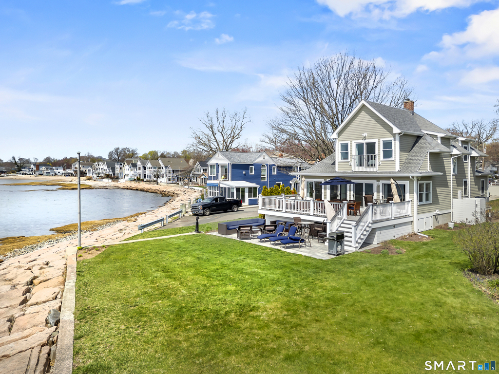 1 Annawon Avenue - Photo 0