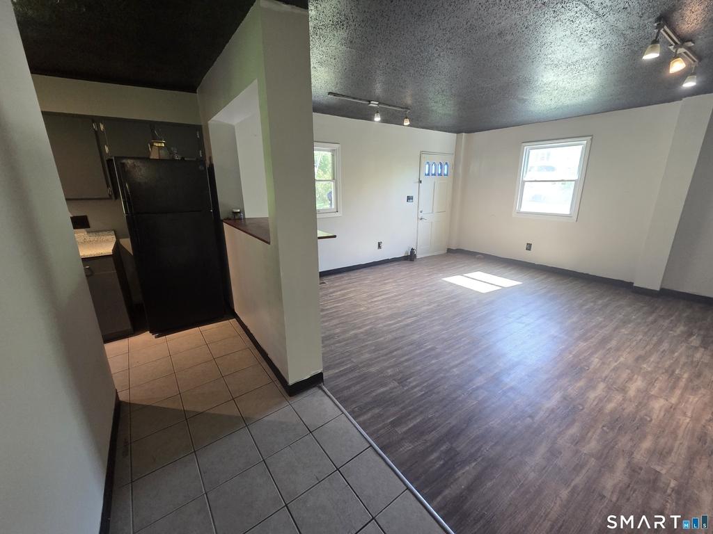 684 Main Street - Photo 8