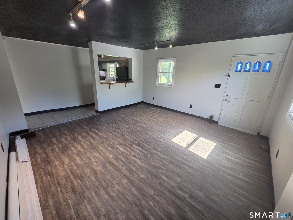 684 Main Street - Photo 9