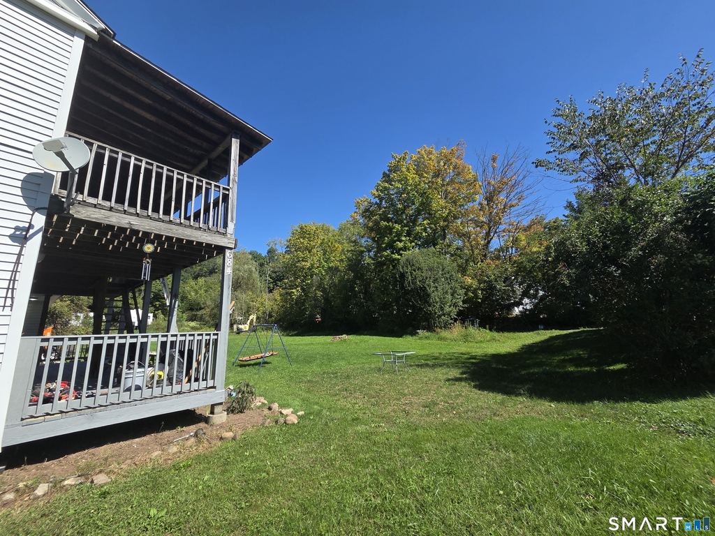 684 Main Street - Photo 2