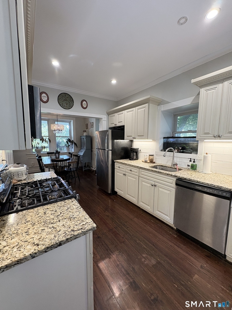 89 Hillside Avenue - Photo 4