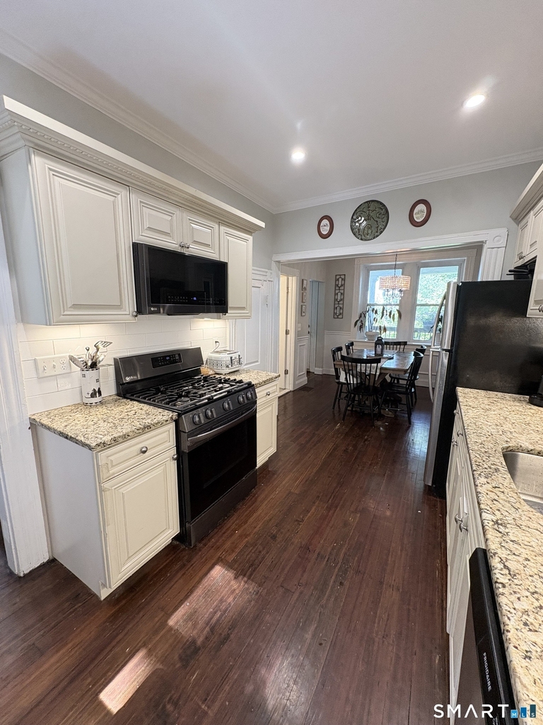 89 Hillside Avenue - Photo 3