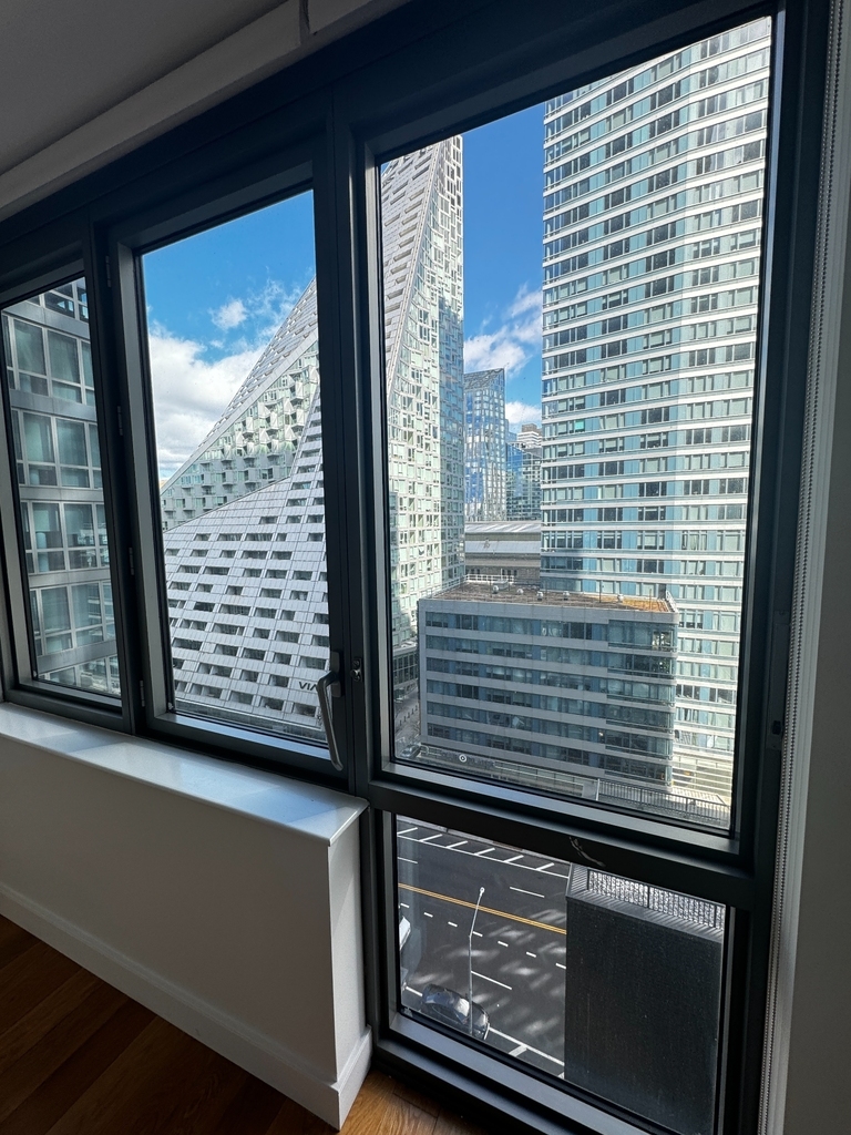 West 57th Street - Photo 6