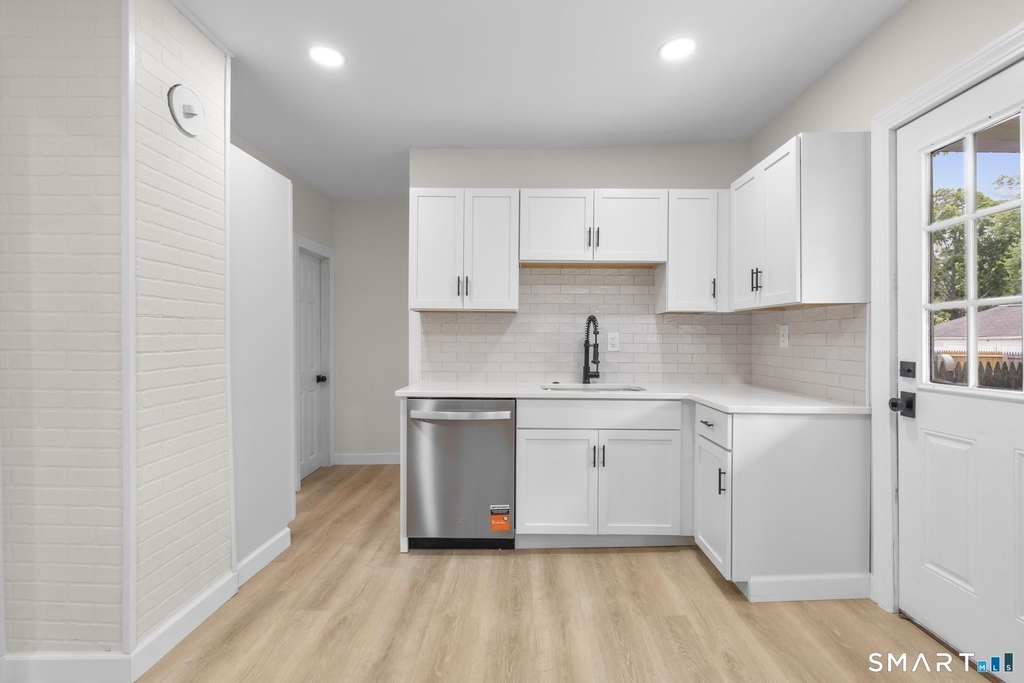 122 Union Avenue - Photo 4
