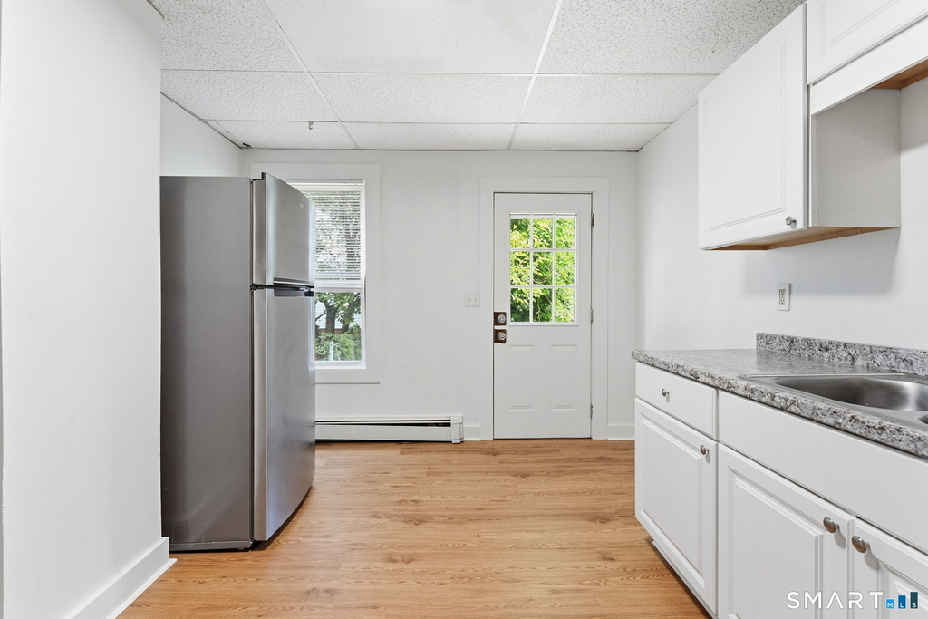 203 Center Street - Photo 8