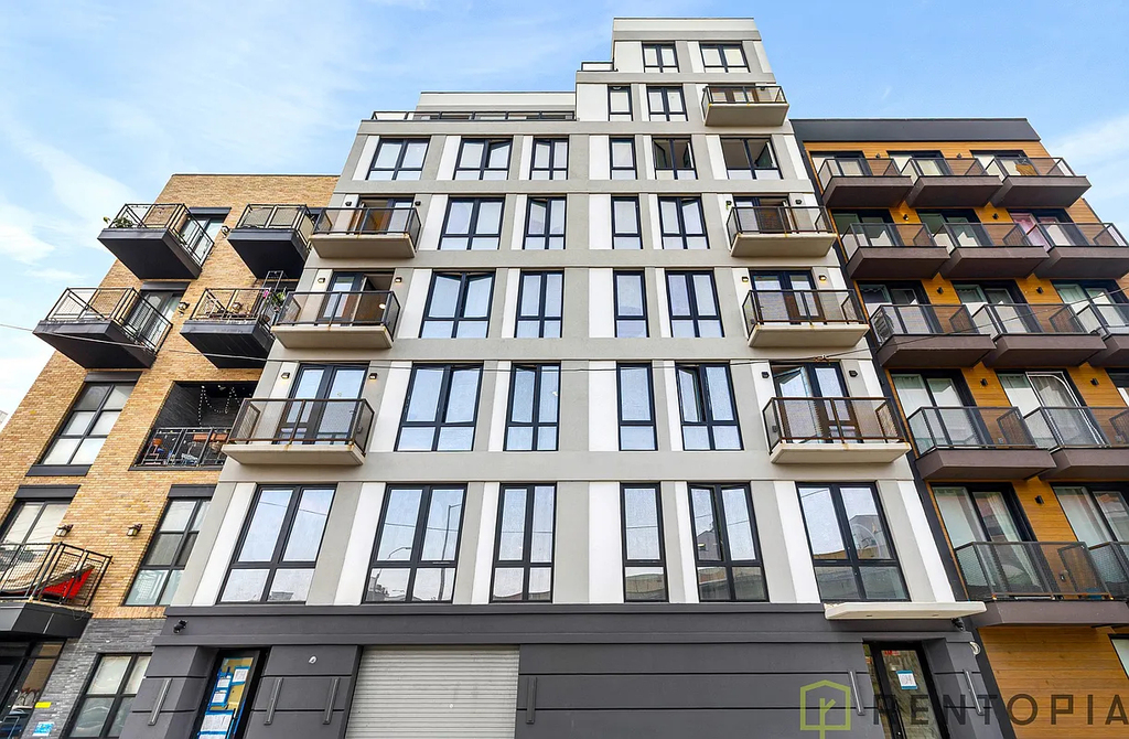 104 Frost Street - Photo 7