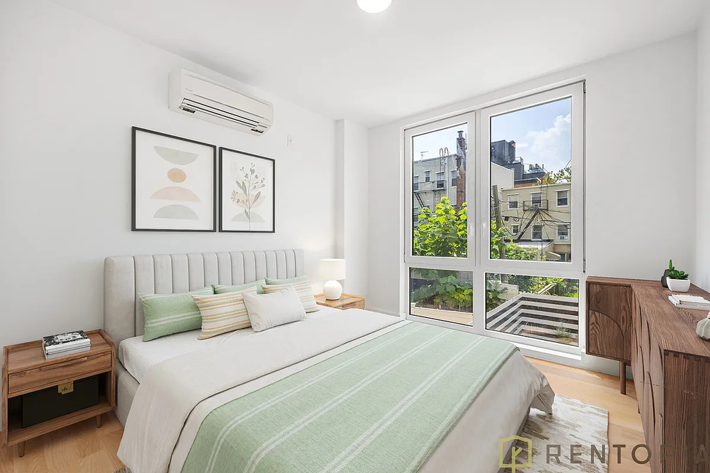 104 Frost Street - Photo 3