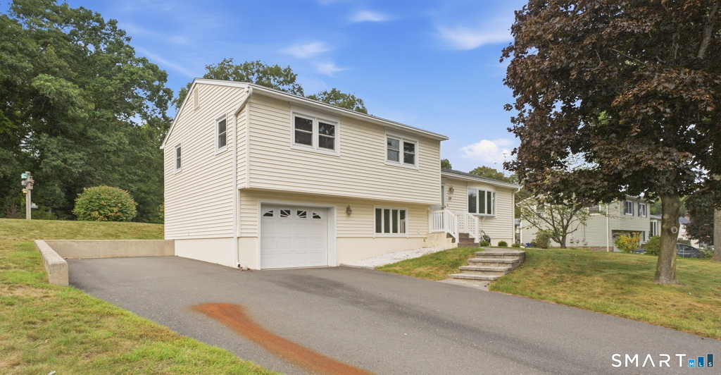 29 Lowery Drive - Photo 0
