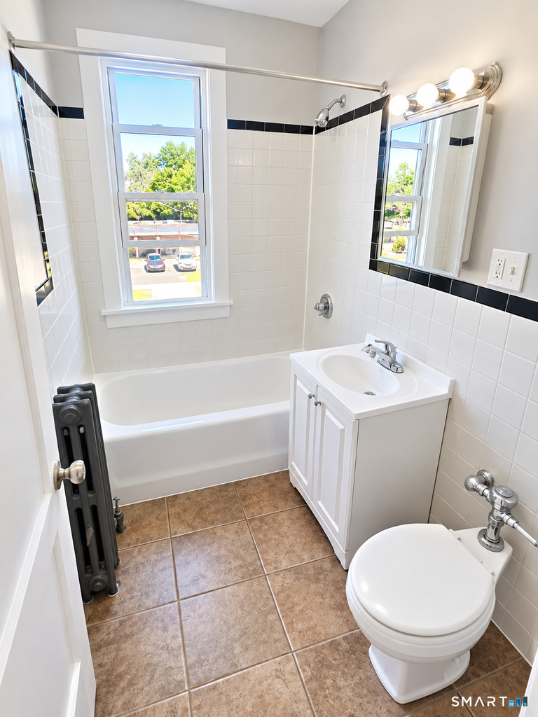 9 Evergreen Avenue - Photo 1