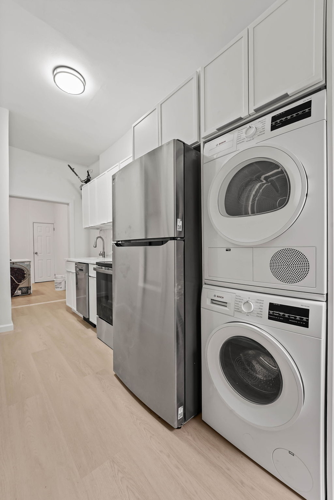 1578 3rd Avenue - Photo 6