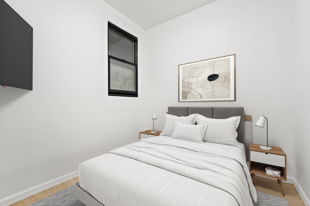 1578 3rd Avenue - Photo 3