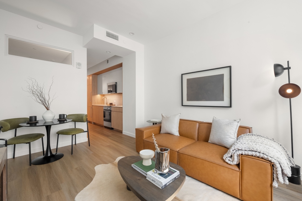 180 Pearl Street - Photo 1