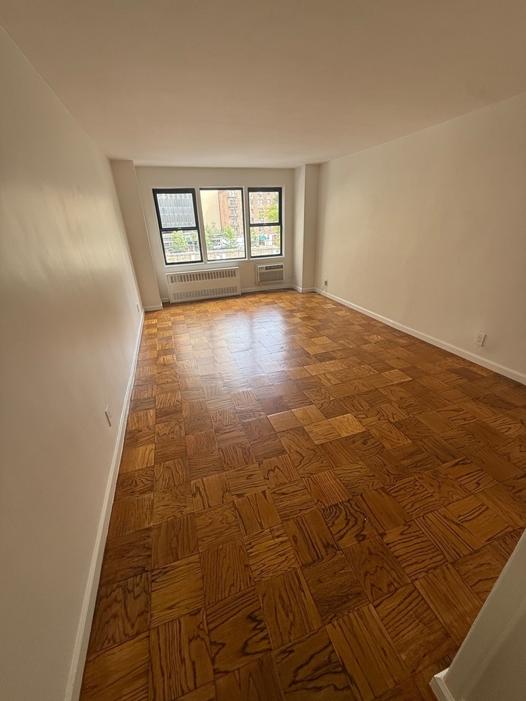 236 East 36th Street - Photo 0