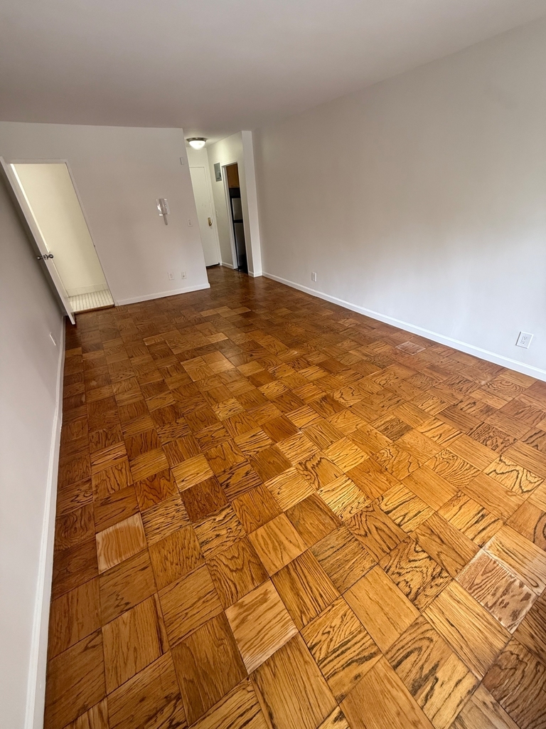 236 East 36th Street - Photo 1