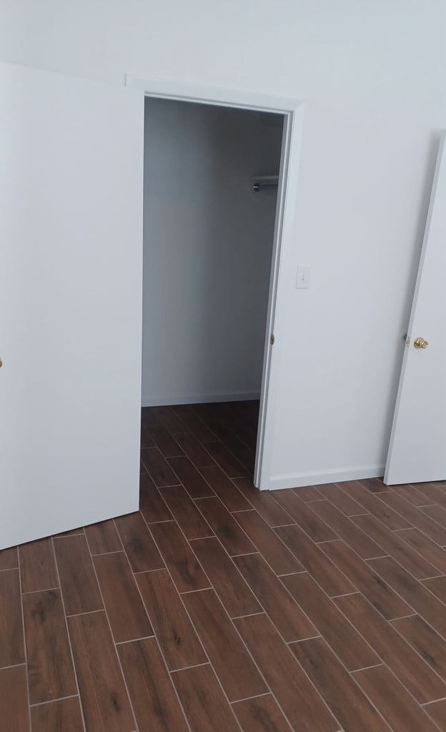 18-27 27th Avenue - Photo 4