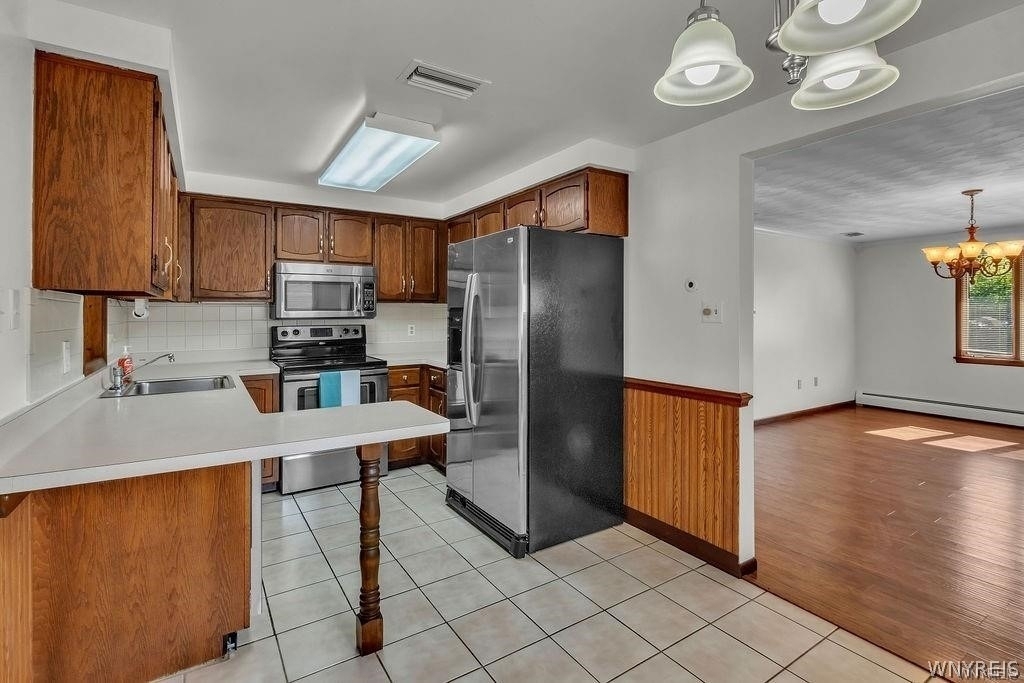 28 Mead St. - Upper Unit - Photo 19