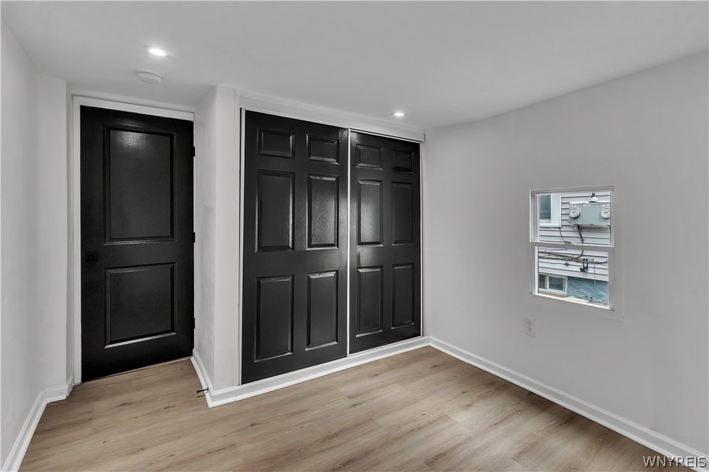 545 Niagara Street - Photo 8