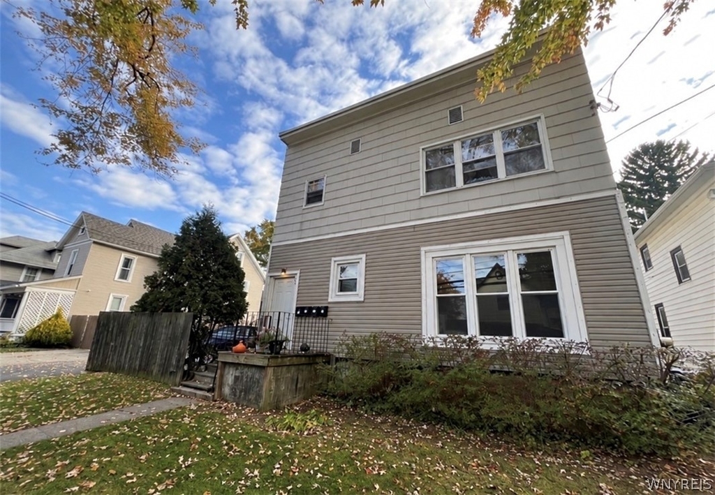 70 Harvey Avenue - Photo 0