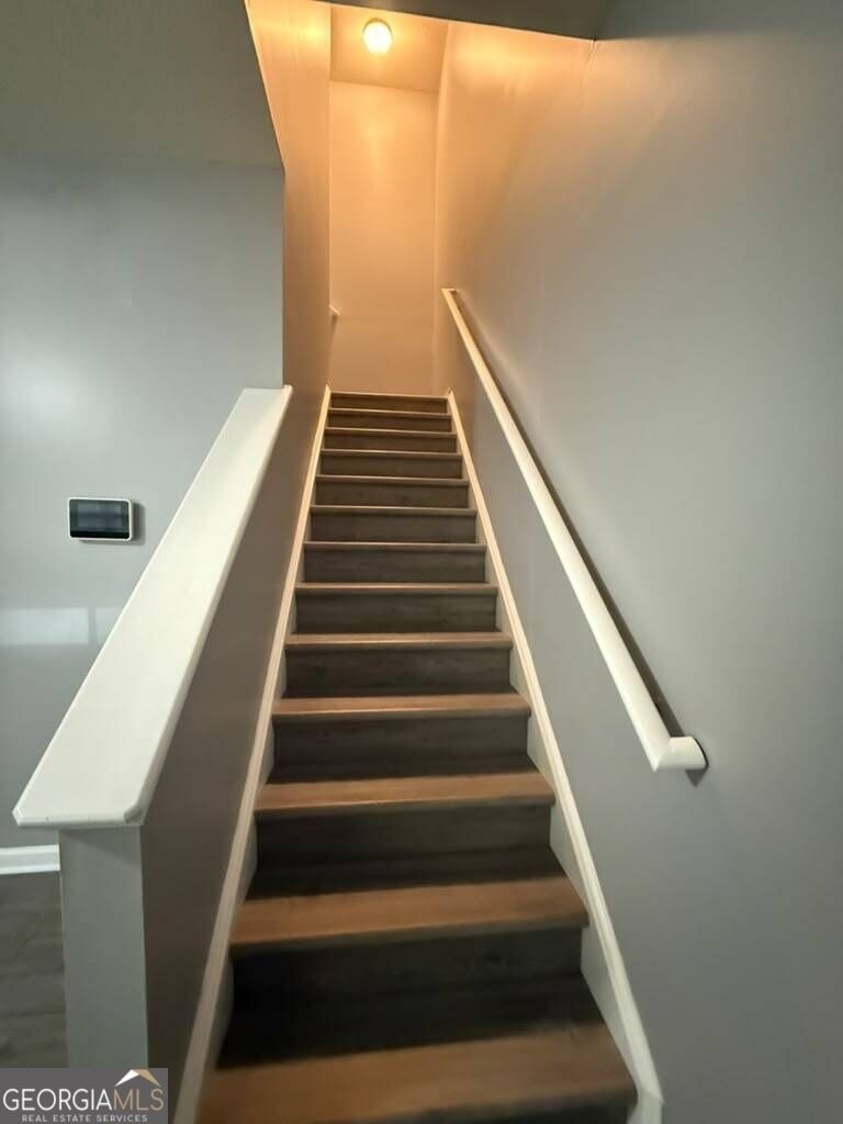 1759 Glen View Way - Photo 9