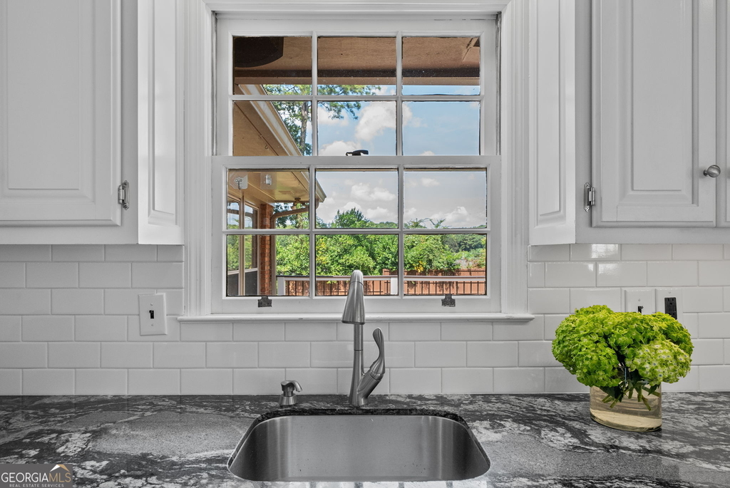 206 Fortson Drive - Photo 5