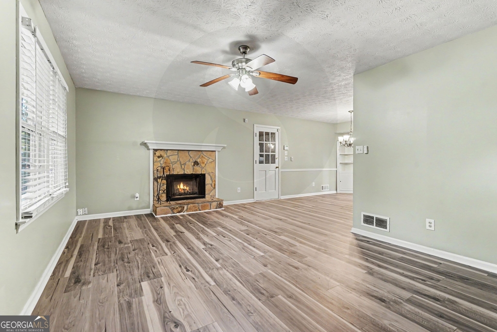 3030 Green Meadow Lane - Photo 2