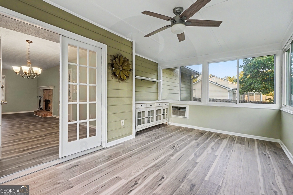 3030 Green Meadow Lane - Photo 5