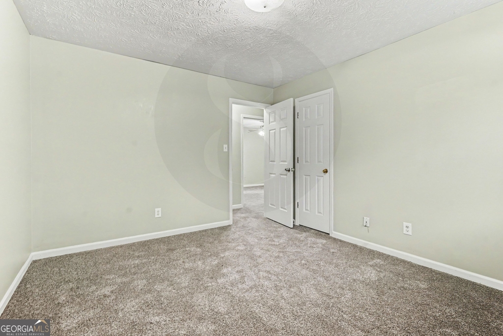 3030 Green Meadow Lane - Photo 17