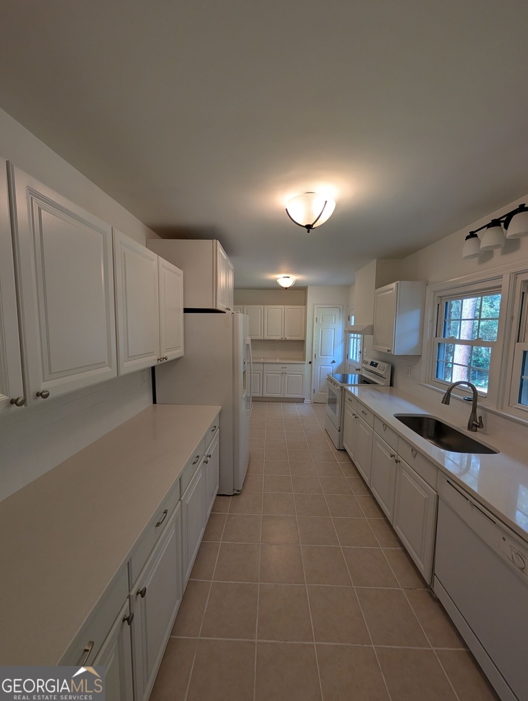 2481 Trailmark Drive - Photo 5