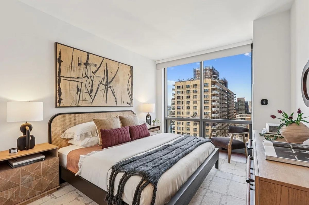 West 67th Street - Photo 1