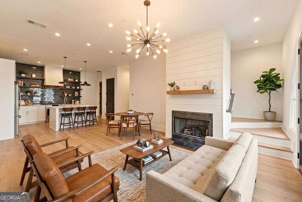 375 Sage Lane - Photo 2