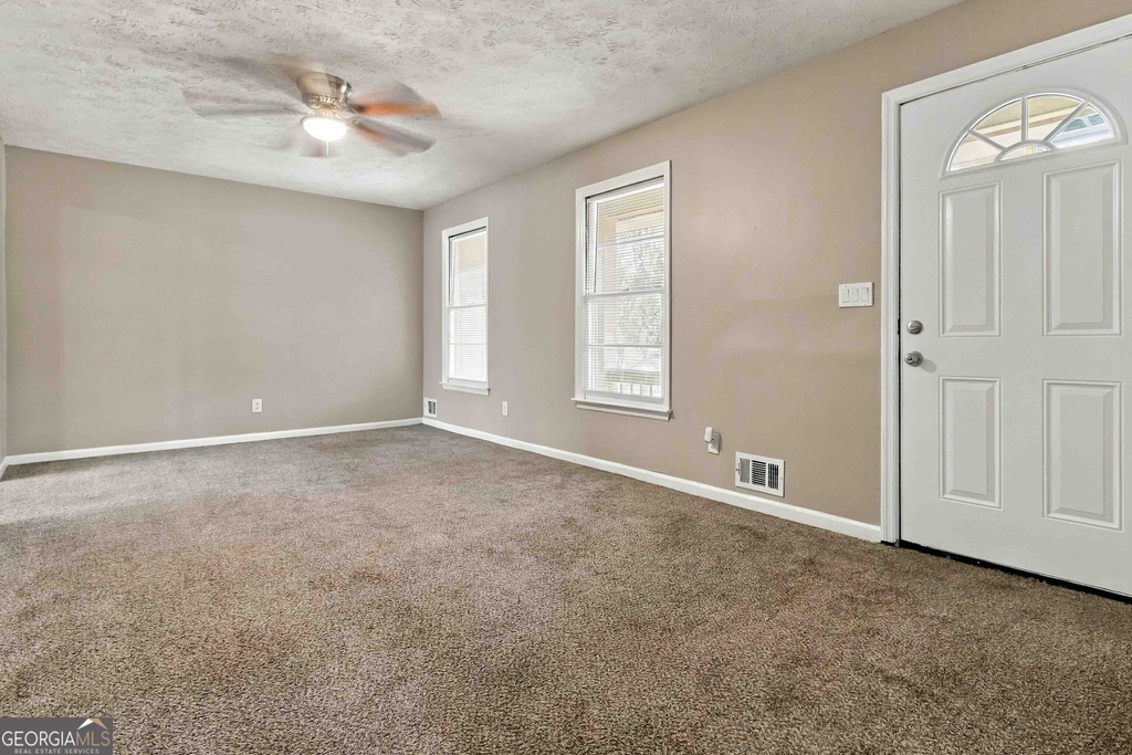 9169 Lakeview Drive Sw - Photo 4
