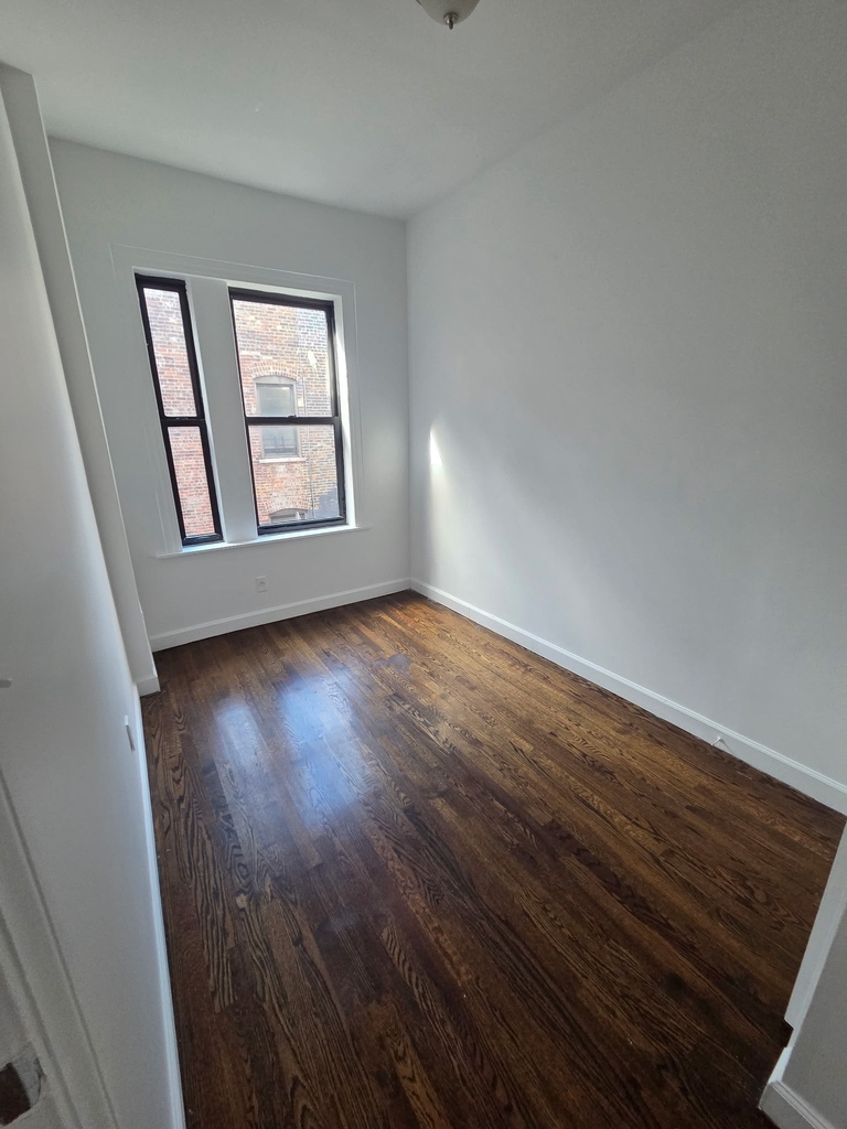 600 West 138th Street - Photo 2