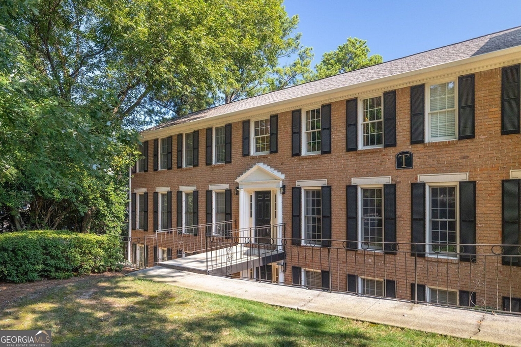 1101 Nw Collier Road Nw - Photo 0