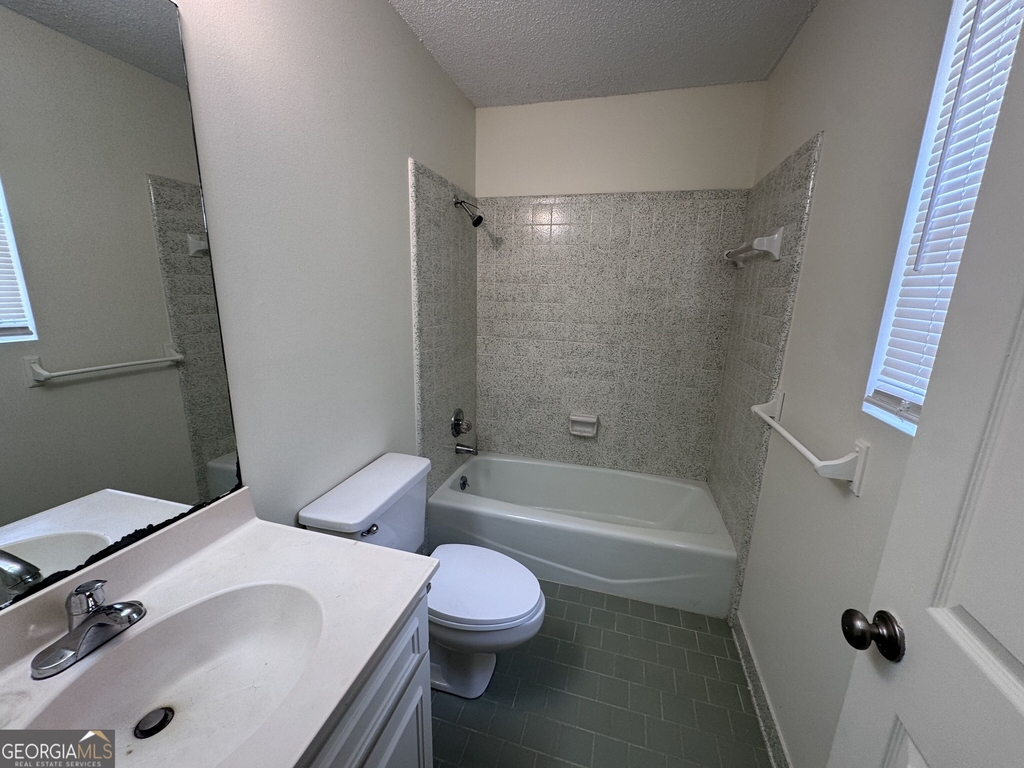 1507 Claxton Dairy Road - Photo 3