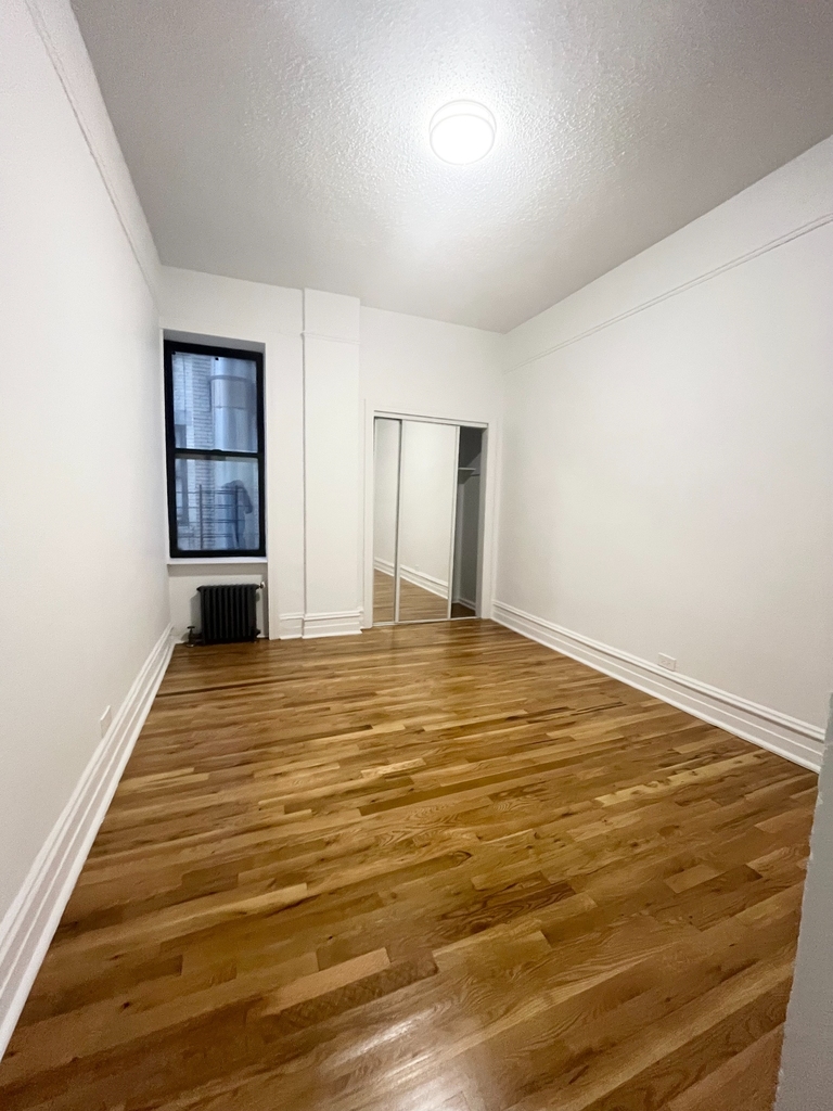 550 West 157th Street - Photo 3