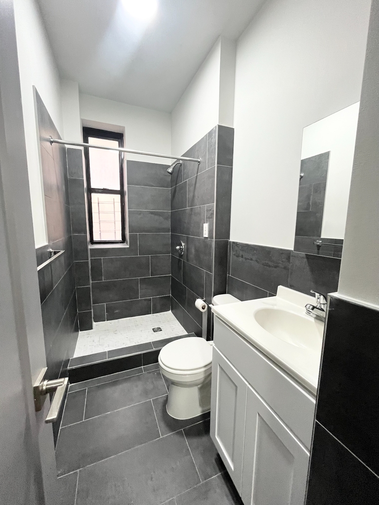 560 West 163rd Street - Photo 4