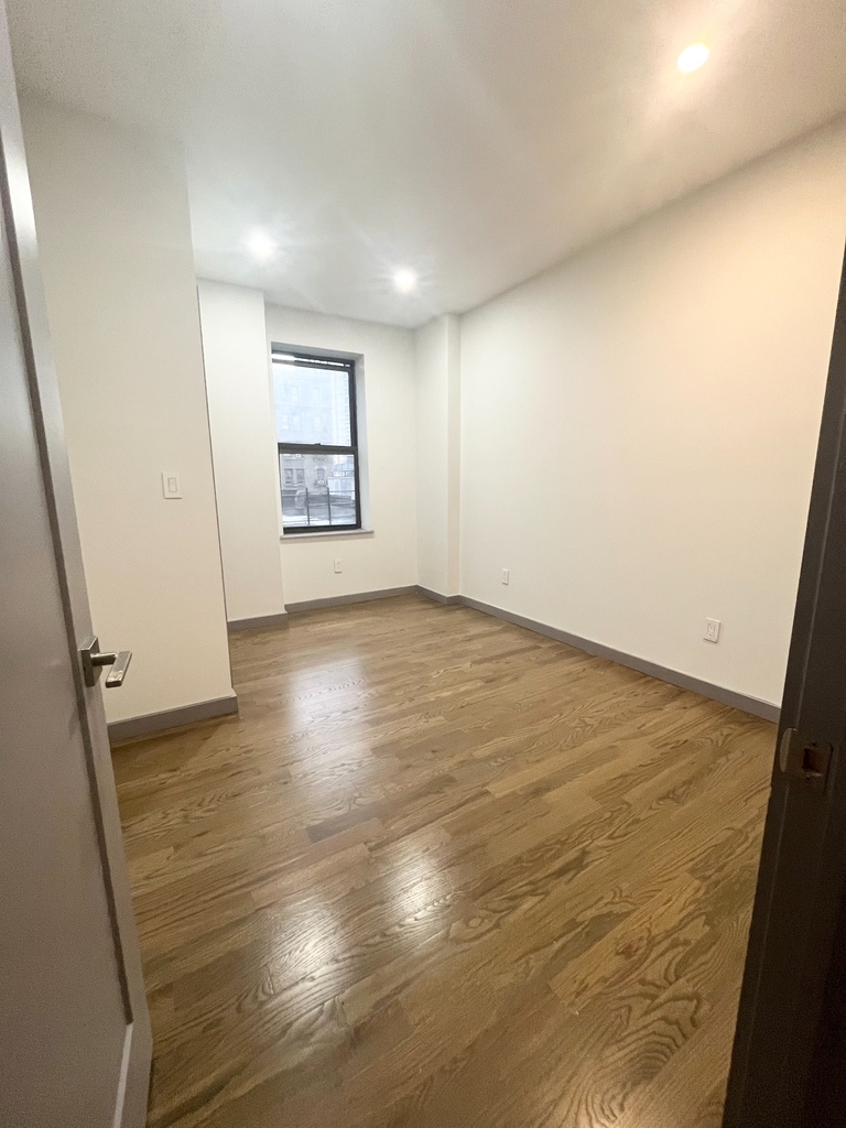 601 West 176th Street - Photo 7