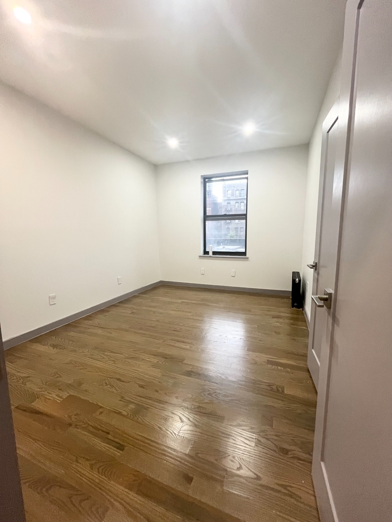 601 West 176th Street - Photo 8