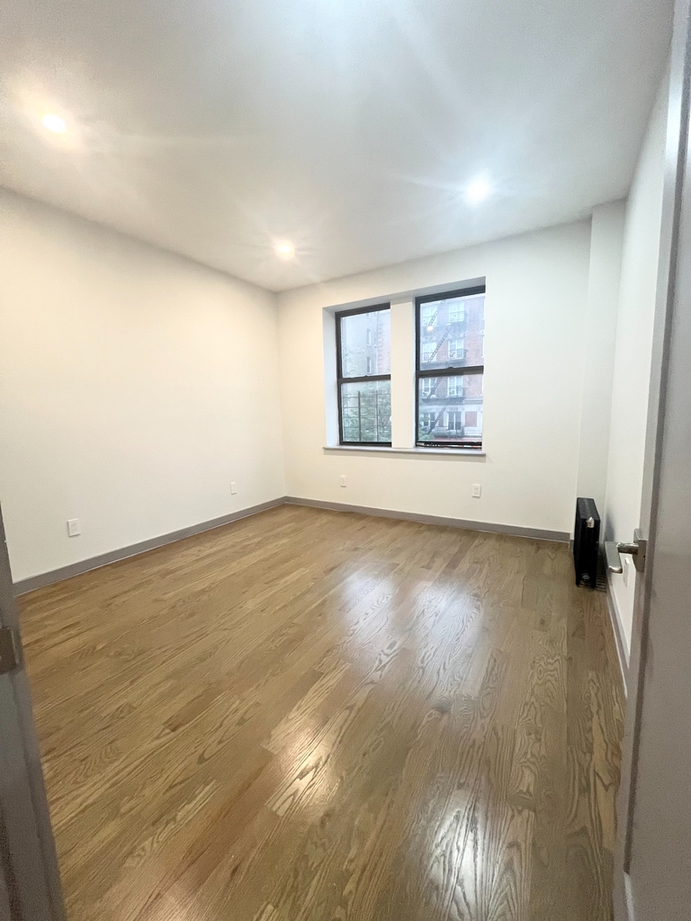 601 West 176th Street - Photo 6