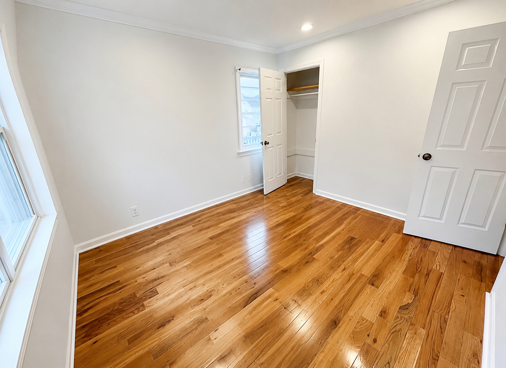 140-64 160th Street - Photo 4