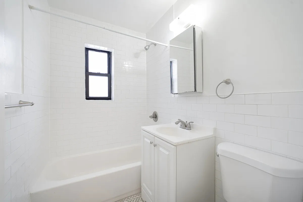 147-28 72nd Road - Photo 7