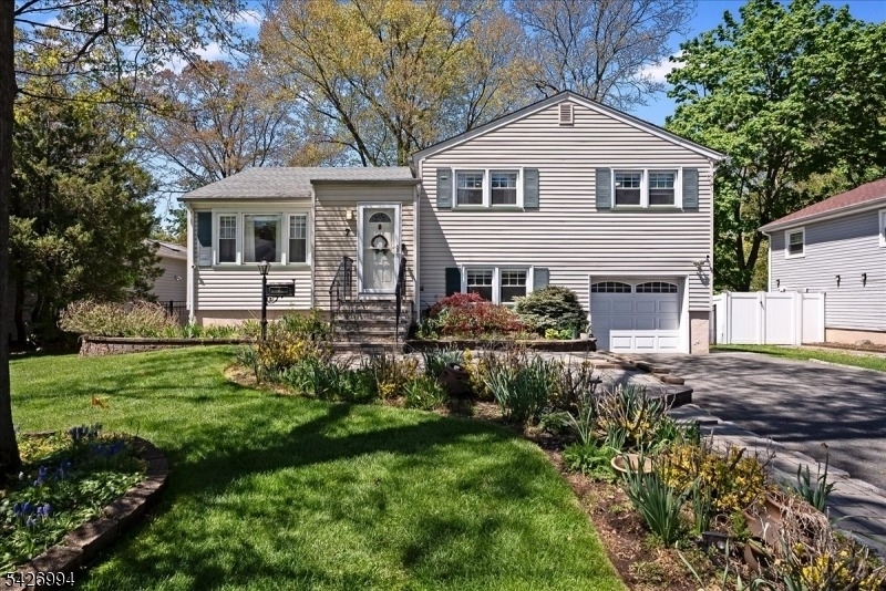 7 Rutgers St - Photo 0