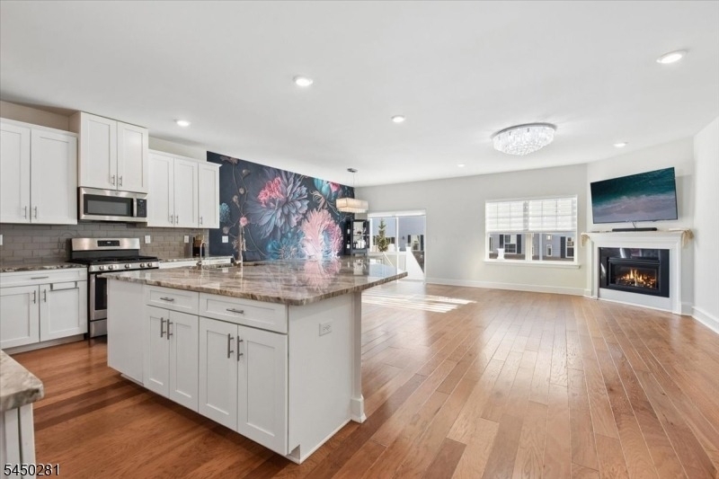 5 Gerhard Pl - Photo 3
