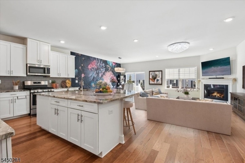 5 Gerhard Pl - Photo 0