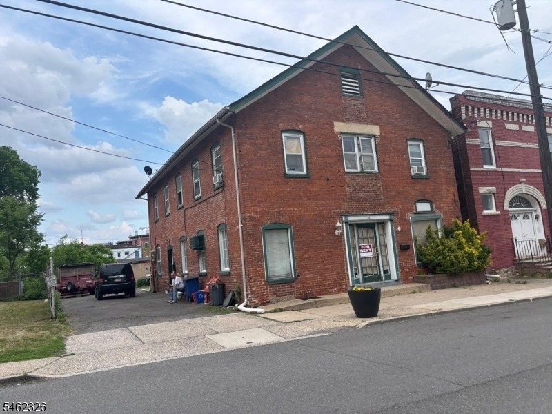18 Mountain Ave - Photo 2