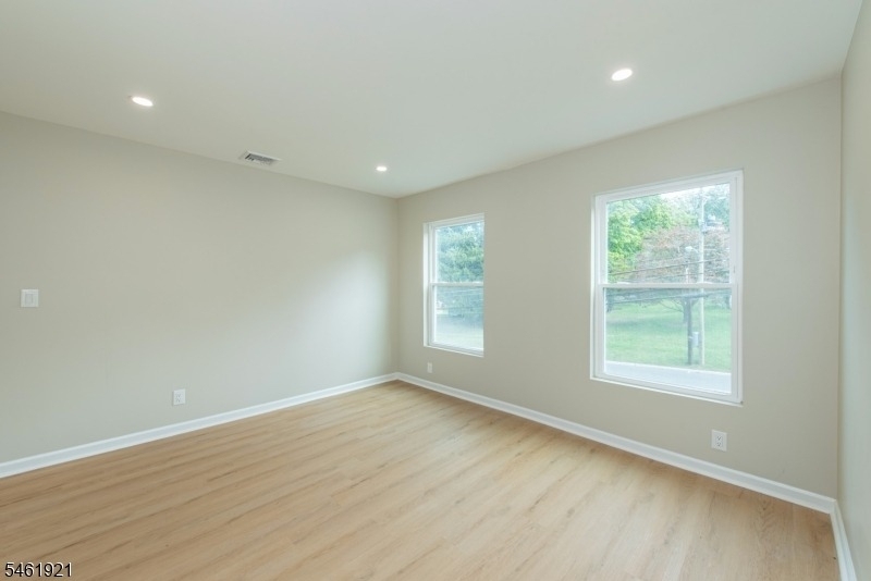 108 Rt23 - Photo 25
