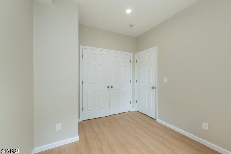 108 Rt23 - Photo 15