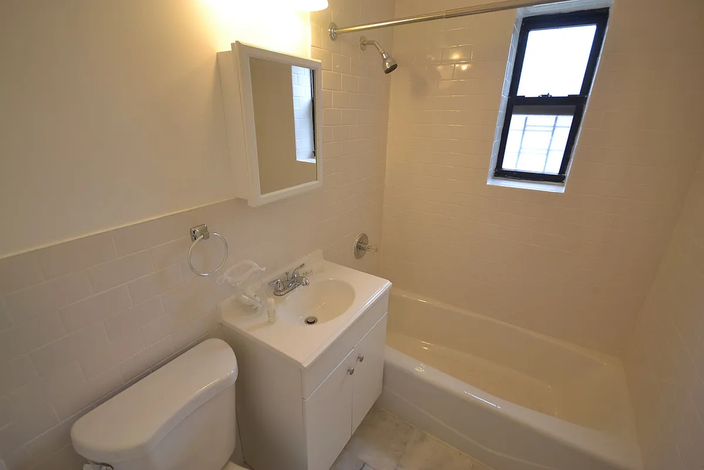 153-36 73rd Avenue - Photo 4