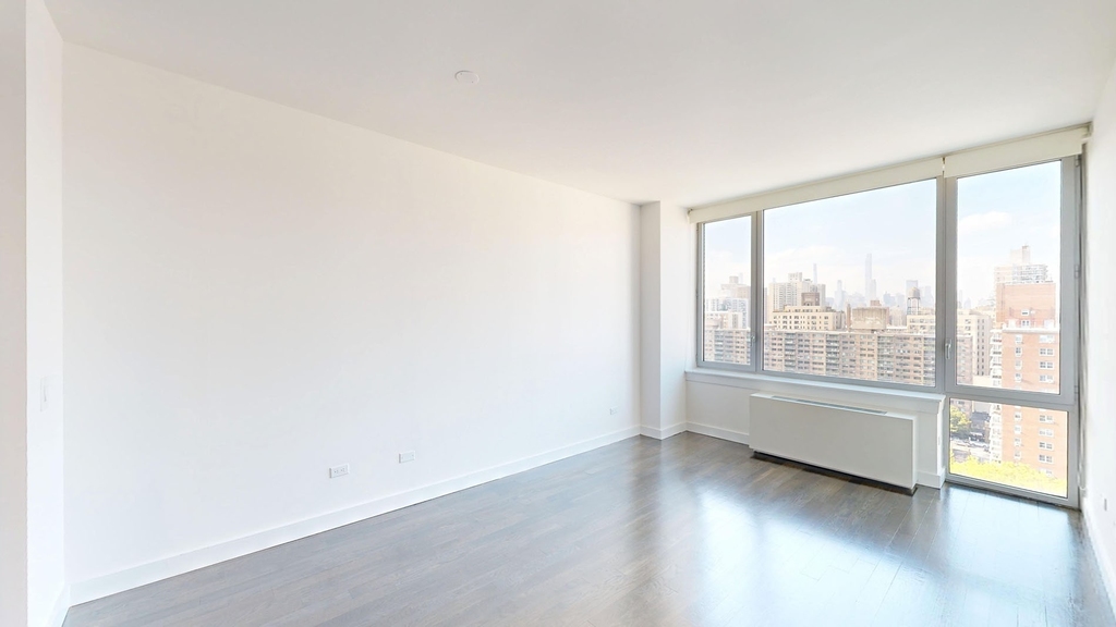 808 Columbus Ave - Photo 3