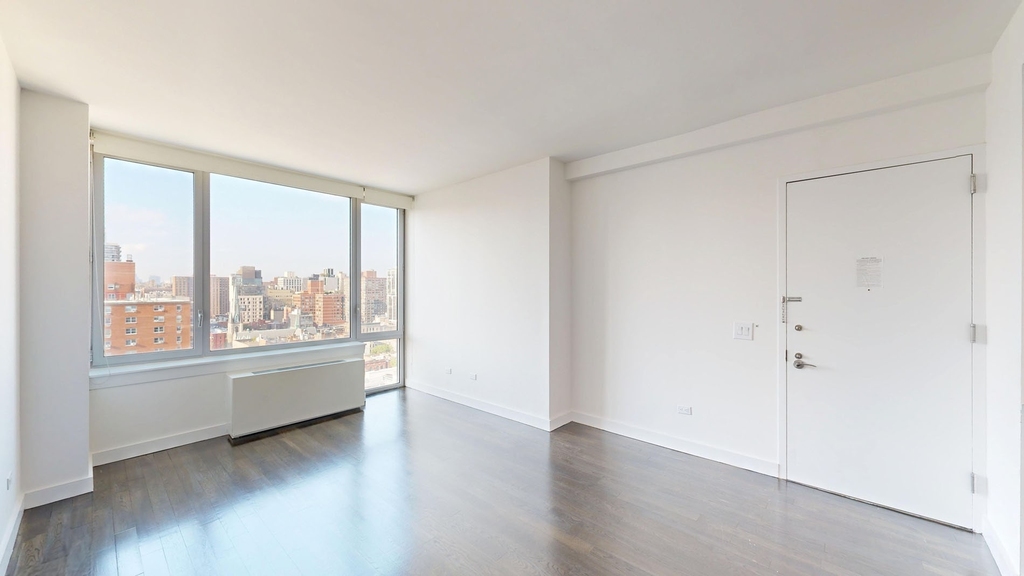 808 Columbus Ave - Photo 2
